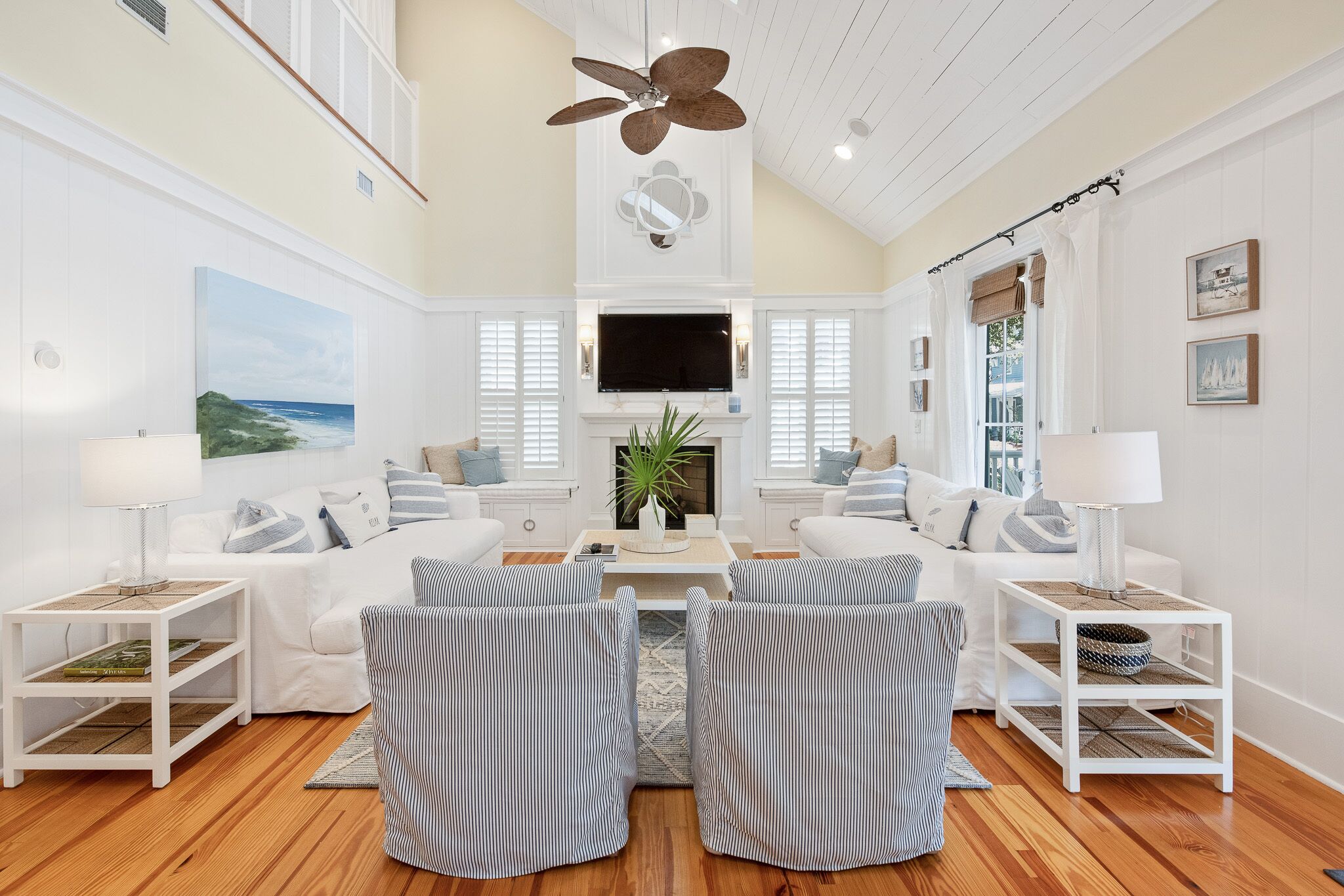 Book Now for a Fall Stay! Camp District! Newly Renovated! Access to 6 Community Pools! Golf Cart!