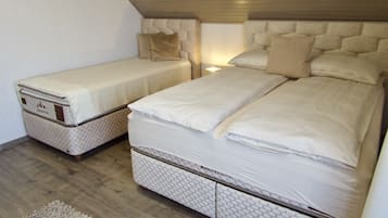 2 Schlafzimmer, Zimmersafe, Bügeleisen/Bügelbrett, kostenloses WLAN