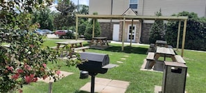 BBQ/picnic area