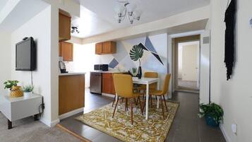 Condo (Modern, exquisite 2-bedroom home in L) | 2 bedrooms, desk, free WiFi