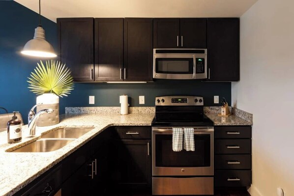 Fridge, microwave, oven, stovetop