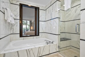 Combined shower/bathtub, jetted bath, hair dryer, towels - Junior Suite at Fontainebleau Hotel Miami Beach (Miami Beach)