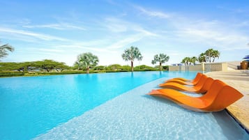 An infinity pool