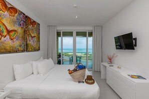 2 habitaciones, tabla de planchar con plancha y cuna de viaje 