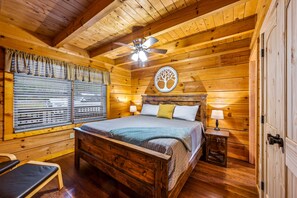2 bedrooms, iron/ironing board, travel crib, free WiFi