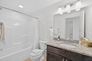 Hair dryer - Chic Boutique Condo in Nashvilles coveted 12 South Neighborhood Coffee Shops, Restaurants, Bars and Boutiques, just steps away. <br>Featuring a King bed plush linens , bath products and a balcony with free parking! (Nashville)