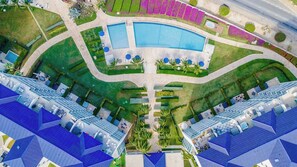 Pool - Magic Tropical Splash OCEAVIEW 1BDR unit. (Noord)