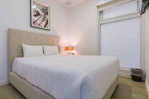 2 chambres, fer et planche à repasser, lit parapluie, Wi-Fi gratuit