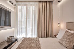 1 غرفة نوم ومكتب ومكواة/لوح كي وسرير سفر