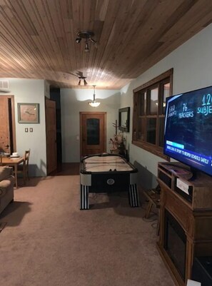 Game room - Hidden Gem,Very unique  (Williamstown)