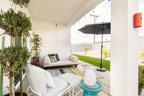 Terrace/patio - High Desert Home 15 Minutes from North Palm Springs (Desert Hot Springs)