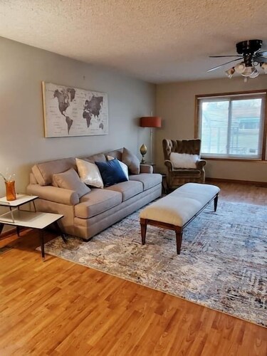 Cute 3BR 3BA Handicap Acc BR and BA WIFI SMART TV