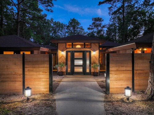 Lakeshore Lodge - Waterfront at Lake Sam Rayburn