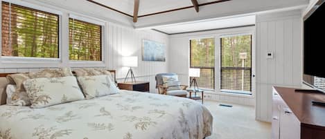 5 bedrooms, WiFi, bed sheets