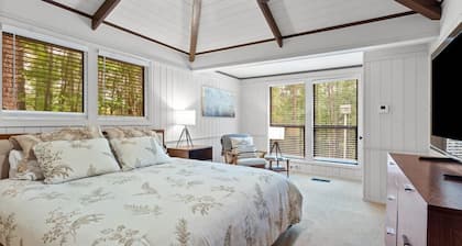 Lakeshore Lodge - Waterfront at Lake Sam Rayburn