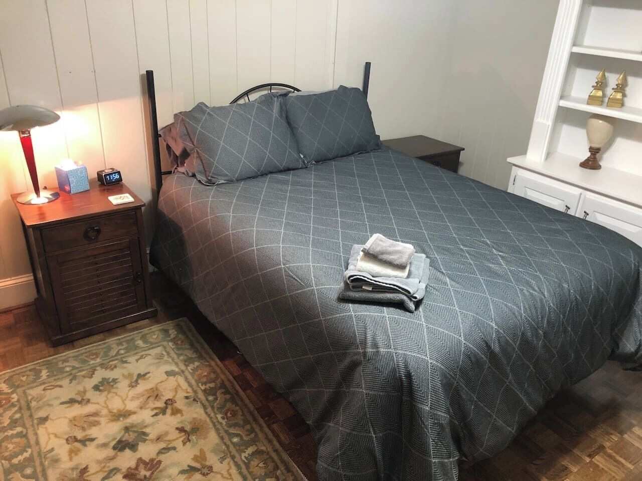Iron/ironing board, travel crib, WiFi, bed sheets