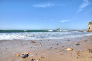 Sun-loungers, beach towels