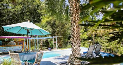 Sailors Rest: Pool & Sauna, Tropical Island Oasis, Fireplace, Kid-Friendly