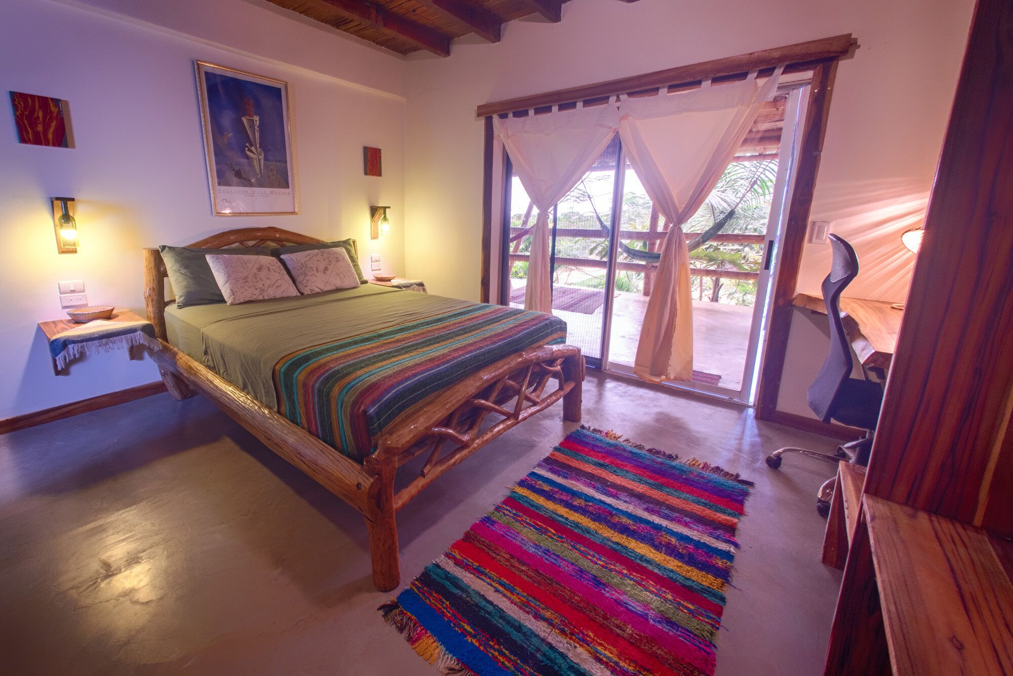 3 slaapkamers, een bureau, gratis wifi, beddengoed