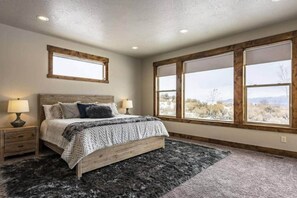 7 bedrooms, iron/ironing board, travel cot, free WiFi