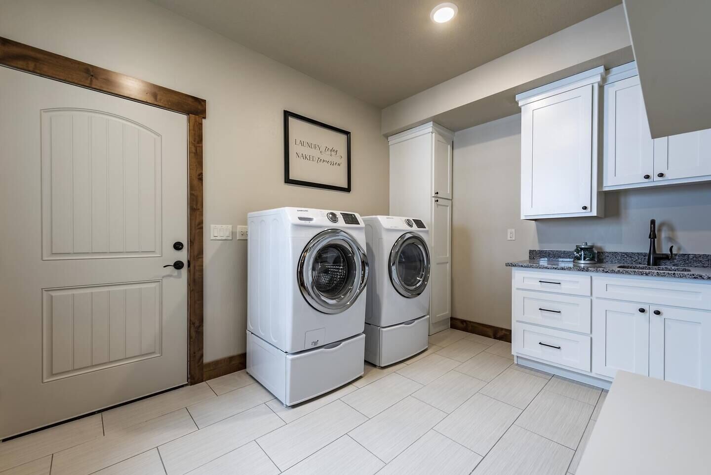 Washer and dryer available for guests to use. 