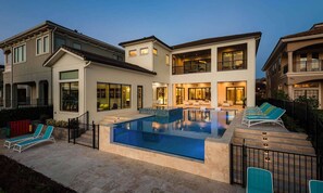 Pool - Luxurious Mansion with Infinity Pool at Reunion (Kissimmee)