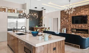 Fridge, microwave, oven, stovetop - Luxurious Mansion with Infinity Pool at Reunion (Kissimmee)