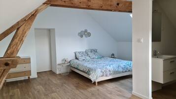 7 Schlafzimmer, kostenloses WLAN, Bettwäsche, Rollstuhlgeeignet