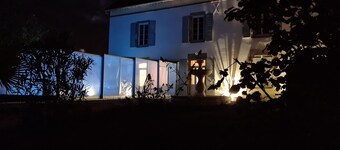 15-person gîte with indoor/heated pool and spa
