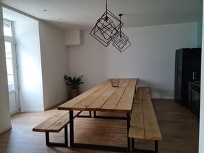 Dining - 15-person gîte with indoor/heated pool and spa (Bournezeau, France)