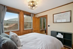 3 chambres, fer et planche à repasser, accès au Wi-Fi (inclus)