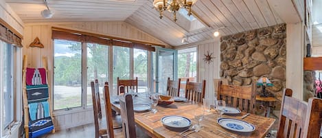 Studio (3 Bedrooms) | Property amenity