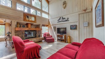 Studio (3 Bedrooms) | Property amenity