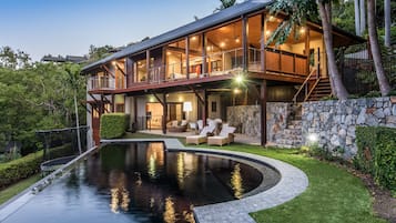 室外游泳池,无边泳池