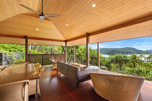 Luxury House, 5 Bedrooms, Private Pool, Ocean View, 2 Golf Buggies | Terrace/patio - Iluka Luxury House With Ocean Views On Half Acre With Pool And Two Golf Buggies (Whitsundays)