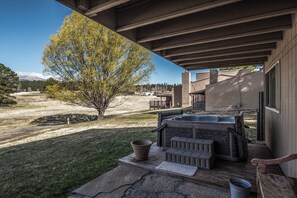 Studio (5 Bedrooms) | Property amenity