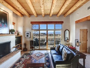 Talo (3 Bedrooms) | Majoituspaikan julkisivu