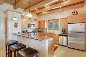 House (3 Bedrooms) | Property amenity