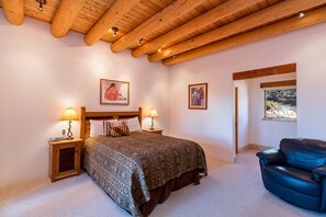 House (3 Bedrooms) | Property amenity