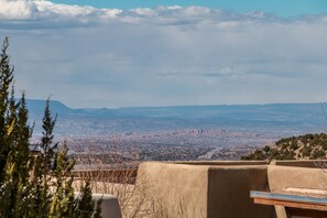 House (3 Bedrooms) | Property amenity - Bishop's Villa K by Kokopelli Property Management (Santa Fe)