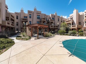 Property grounds - Cactus Flower (Santa Fe)