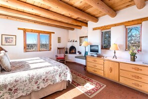 House (2 Bedrooms) | Property amenity