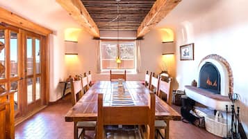 House (2 Bedrooms) | Kemudahan hartanah
