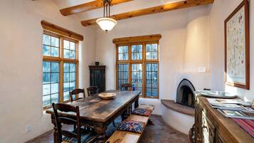 House (2 Bedrooms) | Property amenity