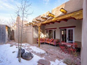 House (2 Bedrooms) | Property amenity