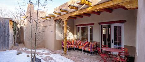 House (2 Bedrooms) | Property amenity