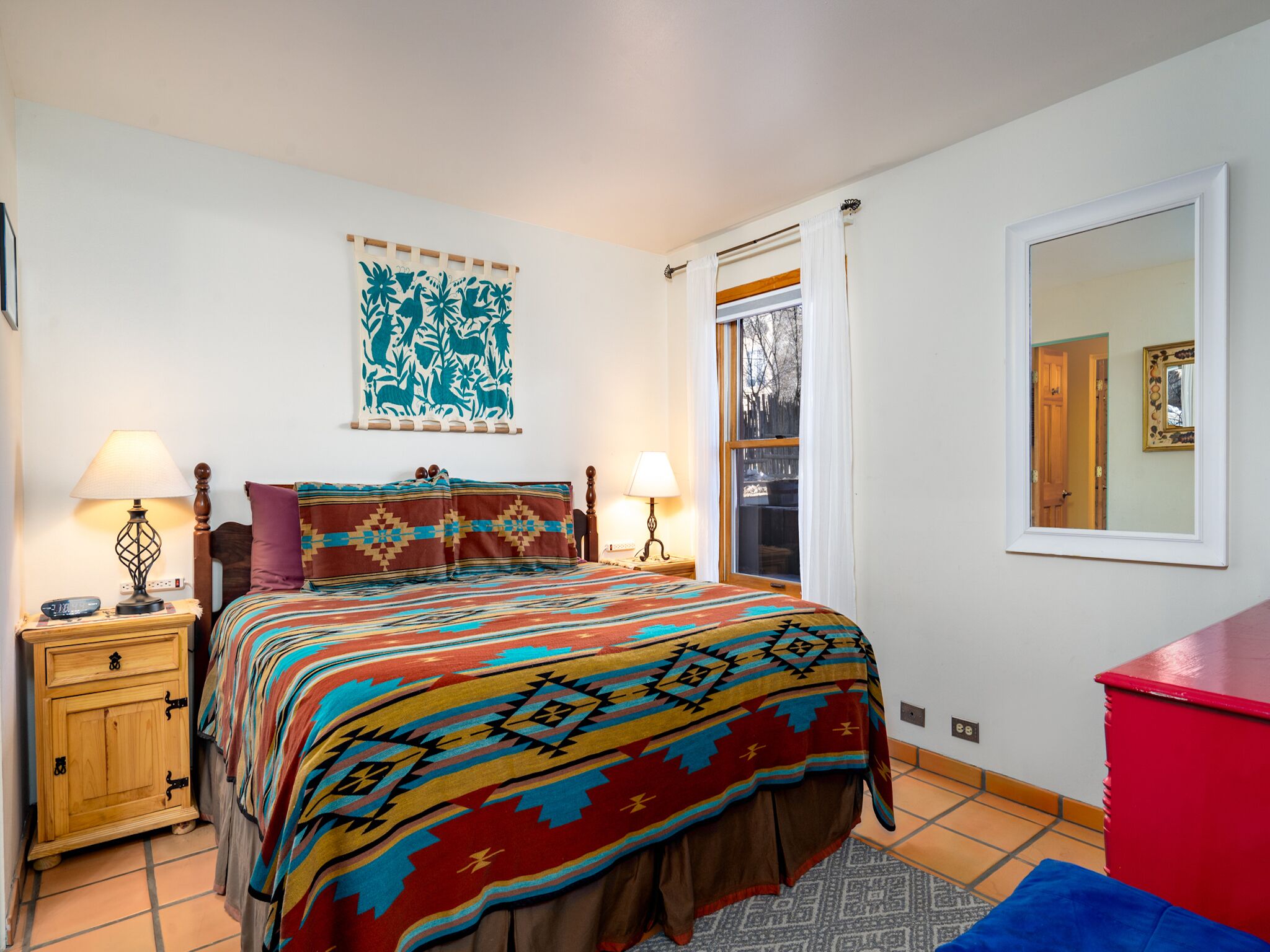 公寓客房, 多張床, 庭院, 花園景觀 (#113 - No Pets) | 2 間臥室、獨特裝潢、布置獨特、免費無線上網