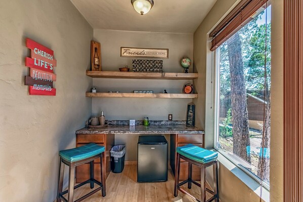 Estudio (6 Bedrooms) | Servicio de la propiedad