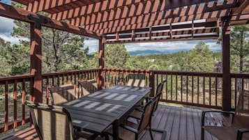 Studio (5 Bedrooms) | Property amenity