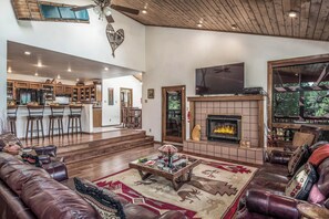 Studio (5 Bedrooms) | Fasilitas properti